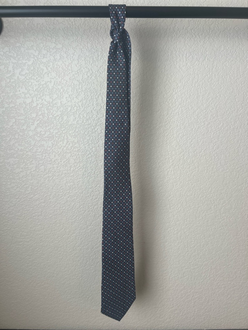 Christian Dior All Silk Tie Navy Blue Red White Pattern Made USA Italian Fabric